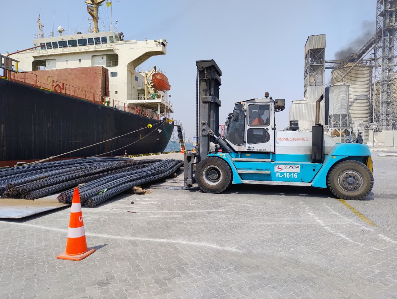 Steel Bar Loading